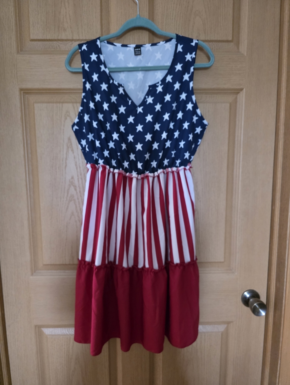 SHEIN Stars & Stripes Tiered Dress – Size L (8/10)